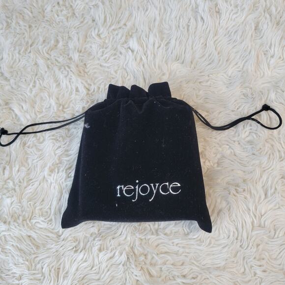 Rejoyce Silver Pearl Bracelet - Picture 5 of 5